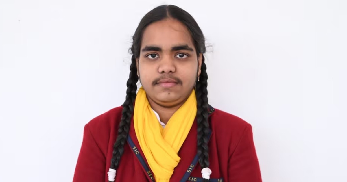 Prachi Nigam Who Is First Rank Student 10th Class UP Board
