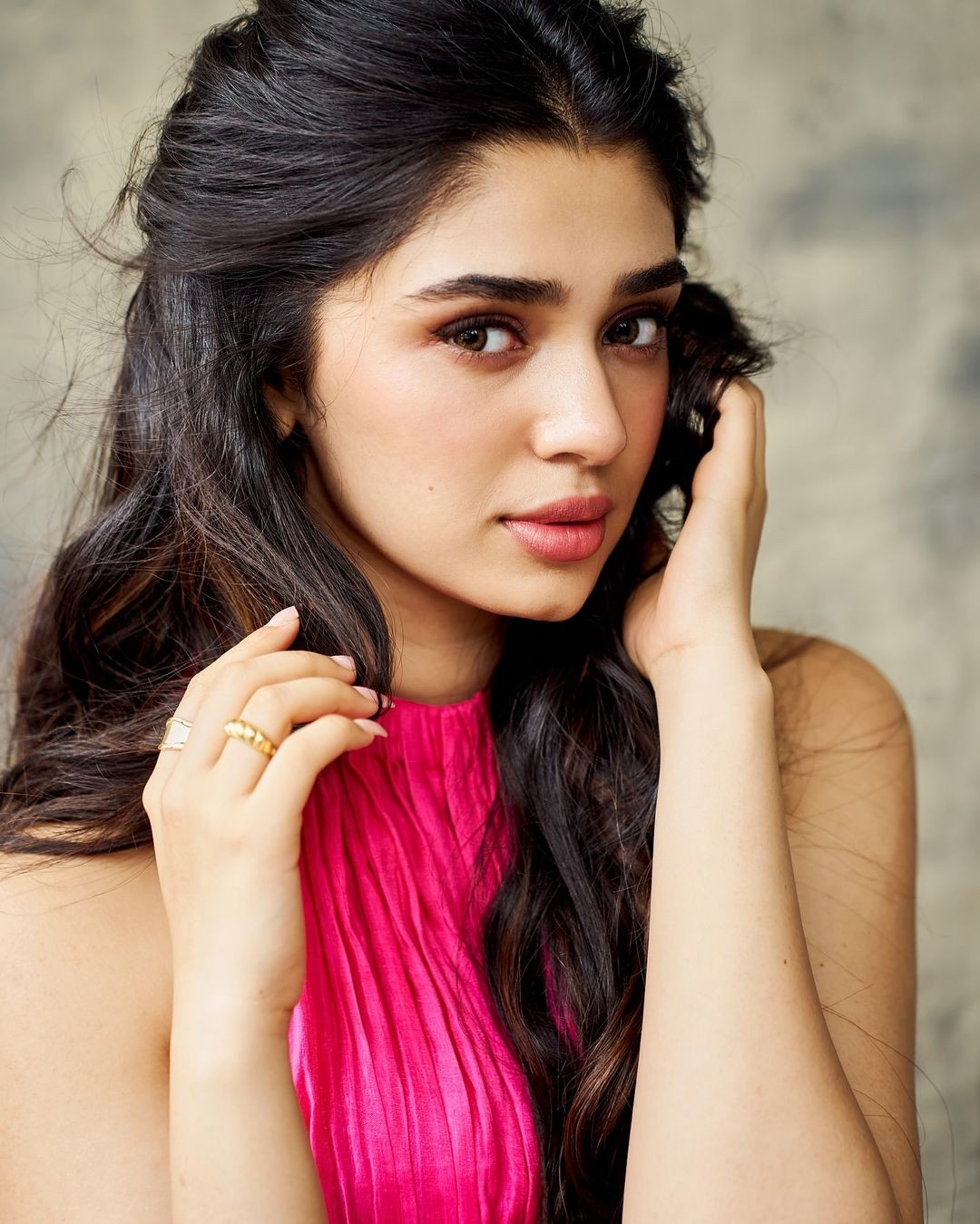 krithi-shetty-stuns-in-a-purple-outfit-krithi-shetty-latest-photoshoot