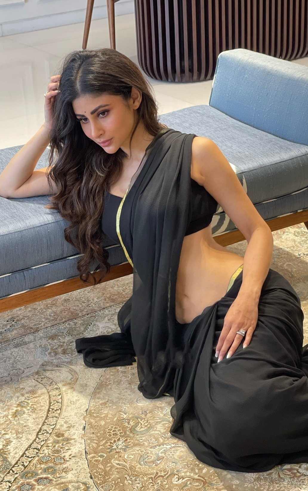 Mouni Roy: A Fashion Icon’s Elegance and Versatility in Black Saree Mouni Roy: A Fashion Icon’s Elegance and Versatility in Black Saree