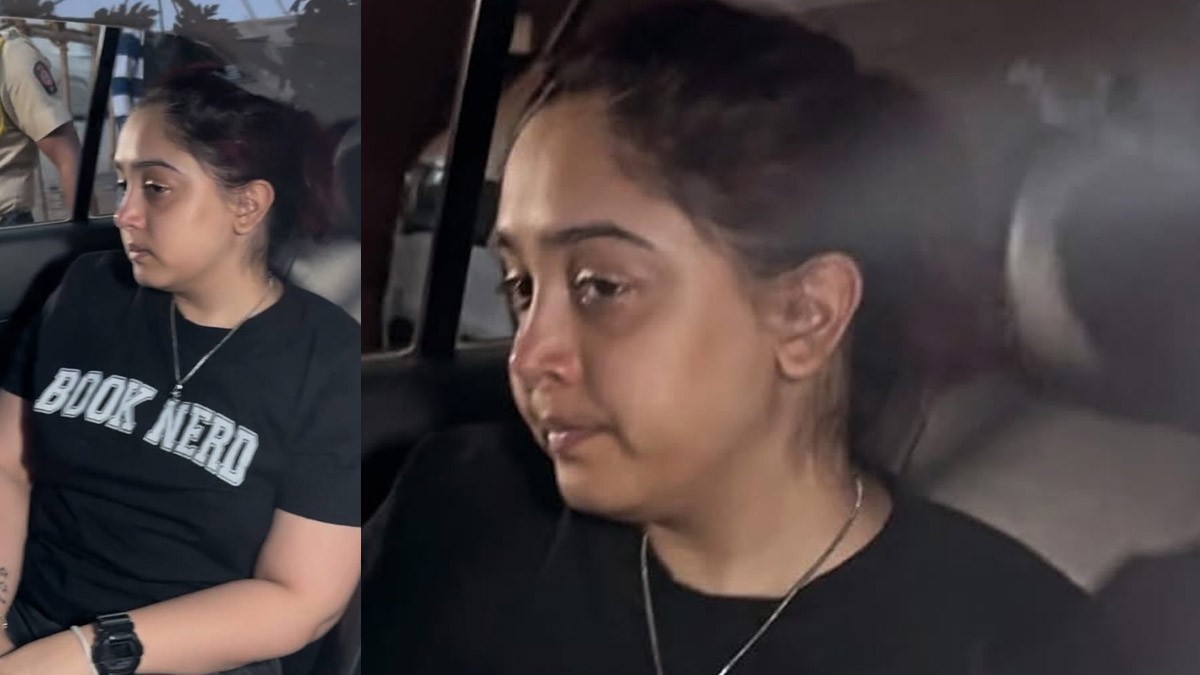 Ira Khan Spotted Crying After Visiting Aamir Khan's Residence Ira Khan Spotted Crying After Visiting Aamir Khan's Residence