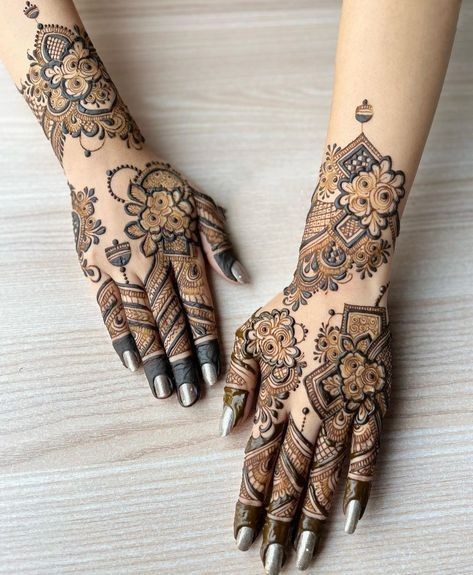 25+ Stunning Mehandi Designs for Brides, Weddings & Special Occasions