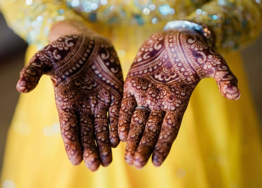 25+ Stunning Mehandi Designs for Brides, Weddings & Special Occasions