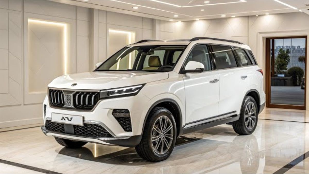 Mahindra XUV700 Facelift: New Design, Features, Price, Engine Specs & Expected Launch Mahindra XUV700 Facelift: New Design, Features, Price, Engine Specs & Expected Launch