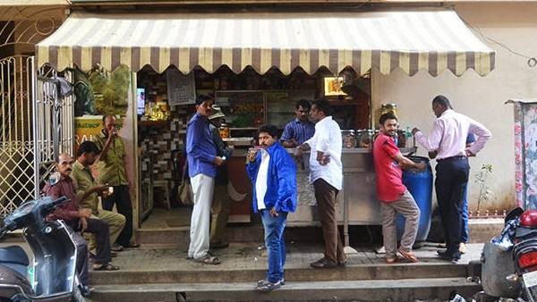 Income Tax Notices to Street Vendors in Karnataka Spark Widespread Concern Income Tax Notices to Street Vendors in Karnataka Spark Widespread Concern