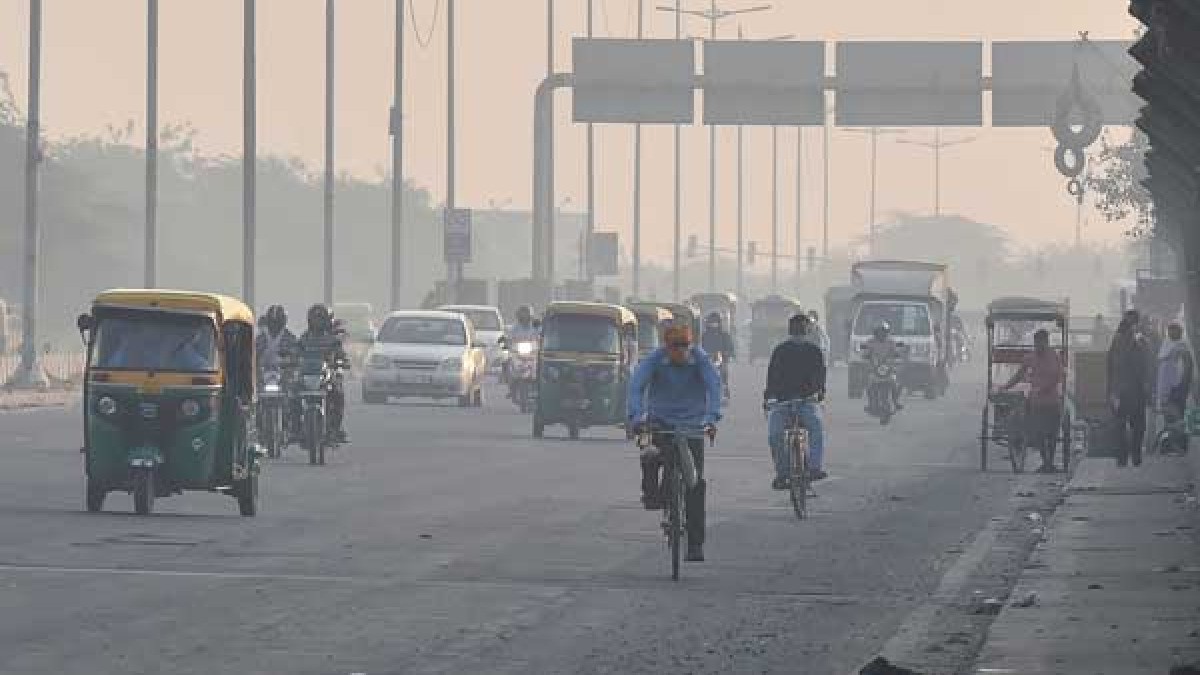 Delhi Air Quality Dips as Pollution Season Begins; AQI at 169