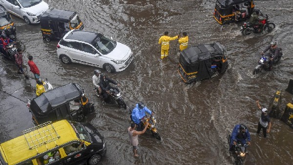 Mumbai Weather Alert: Heavy Rain Forecast for Next 2 Days IMD Issues Orange Alert Mumbai Weather Alert: Heavy Rain Forecast for Next 2 Days IMD Issues Orange Alert