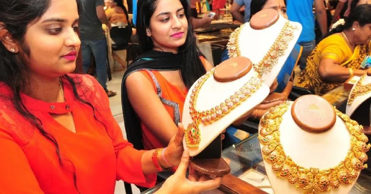 ಇದೀಗ ಚಿನ್ನದ ಬೆಲೆ 10 ಗ್ರಾಂ ಗೆ 38000 ಸಾವಿರ, ಕೇಂದ್ರ ಸರ್ಕಾರ ಇಂದ ಹೊಸ ಘೋಷಣೆ!!