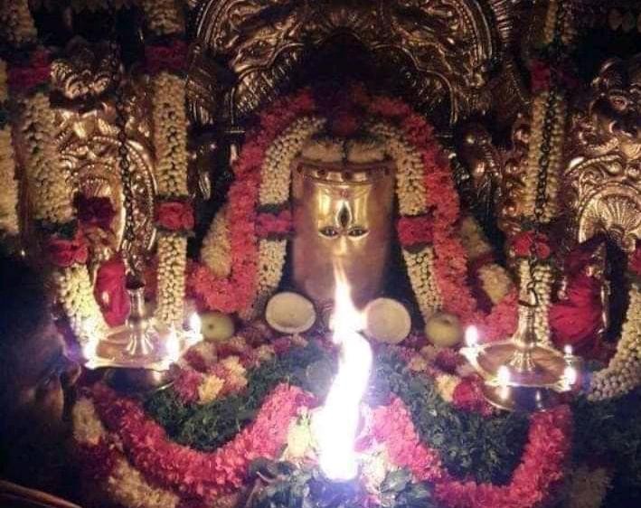 ಶಿವನನ್ನು ಪೂಜಿಸುವುದರೊಂದಿಗೆ ನಂದಿಯನ್ನು ಪೂಜಿಸುವುದು ಕೂಡ ಅತ್ಯಂತ ಮಹತ್ವಪೂರ್ಣದ್ದಾಗಿದೆ..!!