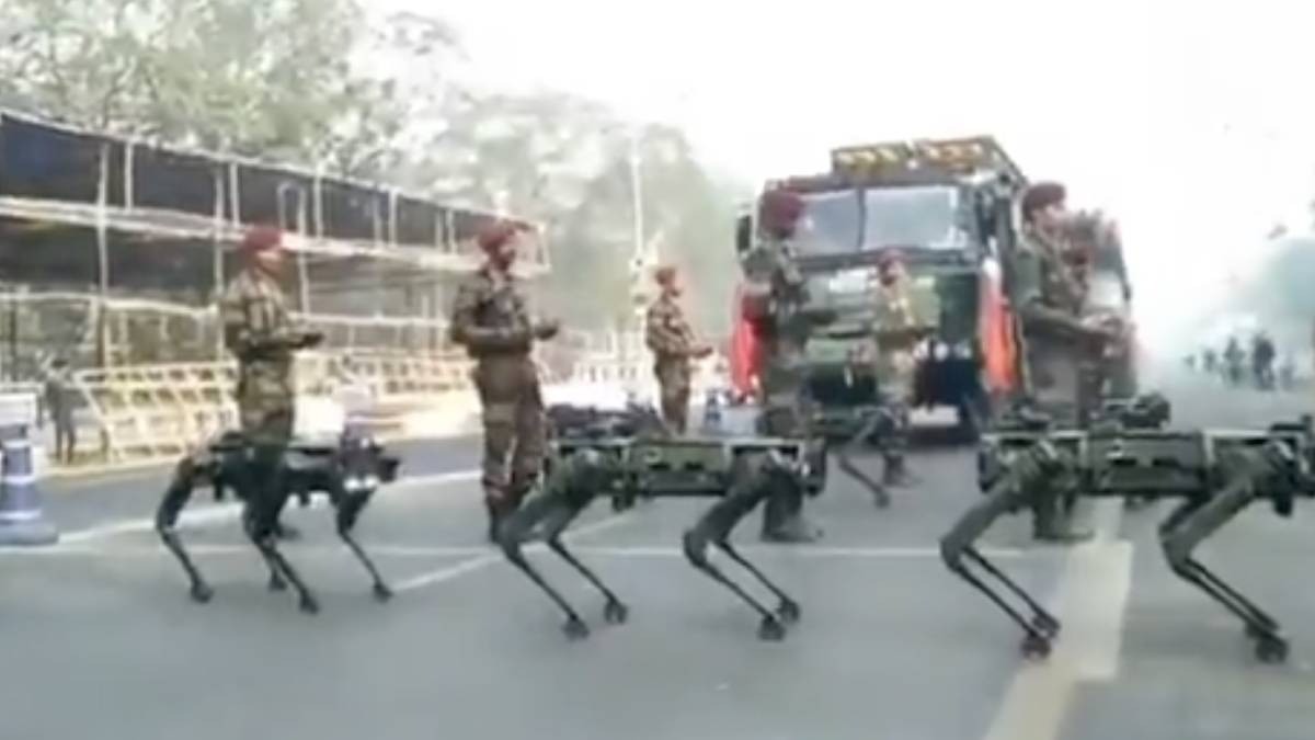 ಭಾರತೀಯ ಸೇನೆಗೆ ಸೇರ್ಪಡೆಗೊಂಡ ರೋಬೋಟಿಕ್ ನಾಯಿಗಳು !!