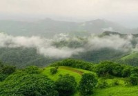 Western Ghats Monsoon Magic: Stunning Stays Await Travelers