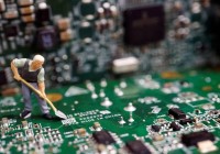 Taiwan Probes 17 Chinese Firms for Poaching High-Tech Talent