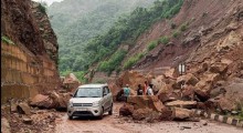 Weather Today LIVE: Mumbai Landslide Kills 2, Himachal Roads Blocked, Rain Forecast for Delhi