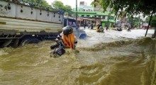 Varanasi Floods: Ganga River Swells, Several Neighborhoods Submerged as Water Enters Low-Lying Areas