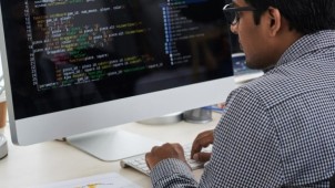 Techie Quits Mumbai Job, Finds ₹40,000 Salary “Richer” in Hometown