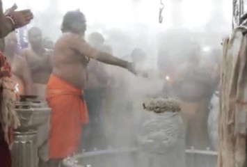 Bhasma Aarti at Mahakaleshwar Temple: Devotion and Rituals on First Monday of Sawan