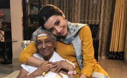 Trisha Krishnan Pays Emotional Tribute to S. Janaki: 
