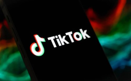 Layoffs Widen as TikTok Cuts Jobs After Visa, US Jobless Filings Rise