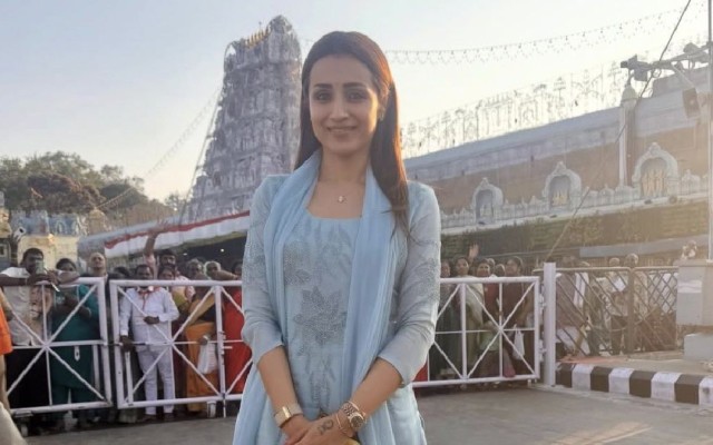 Trisha Krishnan Visits Tirupati on 43rd Birthday Amid Tamil Nadu Election Buzz & TVK Trends