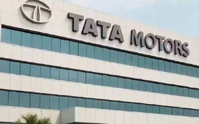 Tata Motors Secures 3,400+ Orders for Electric Commercial Vehicles