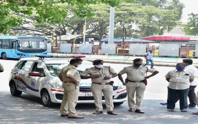 Bengaluru Couple Jump Off 7th Floor: Woman Dies, Police Probe Relationship Rift