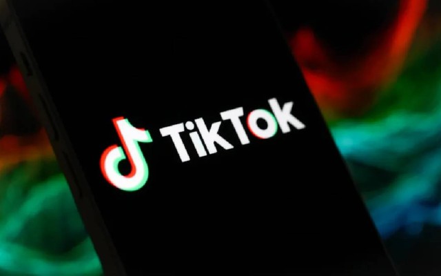 Layoffs Widen as TikTok Cuts Jobs After Visa, US Jobless Filings Rise