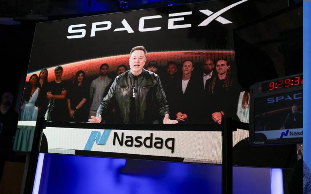 SpaceX Plans Lunar Factories: Elon Musk’s Bold Vision for Moon Industry