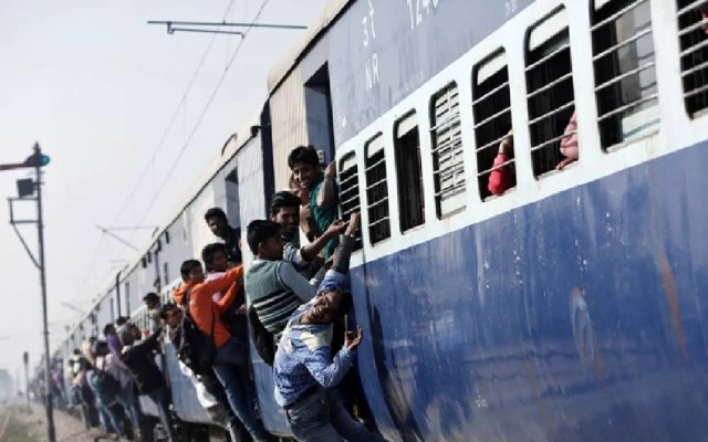 70,584 Corruption Complaints in 2025: Banks, Railways Top CVC List