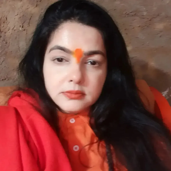 ಖ್ಯಾತ ನಟಿ ಸನ್ಯಾ ತಸ್ವ ಸ್ವೀಕಾರ;  ತನ್ನ ಸ್ವಂತ ಪಿಂಡವನ್ನೇ  ಧಾರಣೆ ಮಾಡಿದ ನಟಿ!!