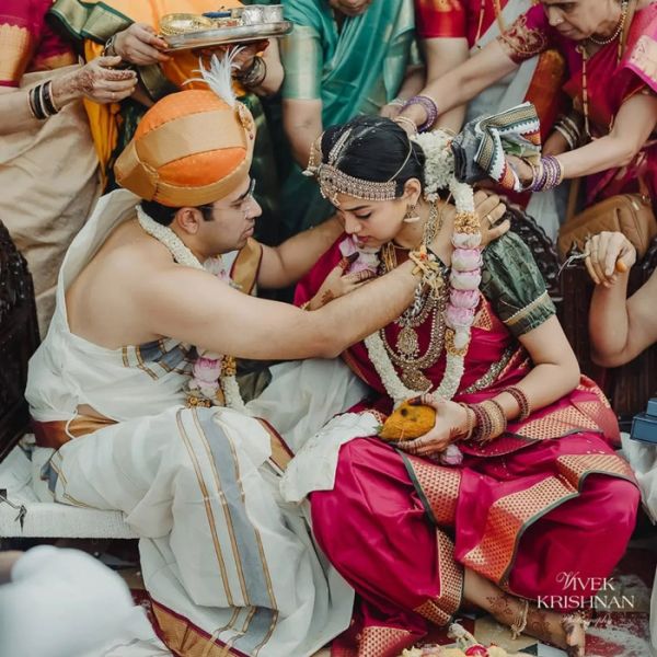 ತೇಜಸ್ವಿ ಸೂರ್ಯ ಮದುವೆ ಆಗಿರುವ ಹುಡುಗಿ ಬಗ್ಗೆ ನಿಮಗೆಷ್ಟು ಗೊತ್ತು? ಅವರು ಫೇಮಸ್ ಗಾಯಕಿಯಂತೆ!!