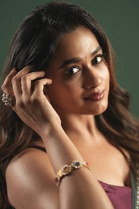 Kaavya Arivumani