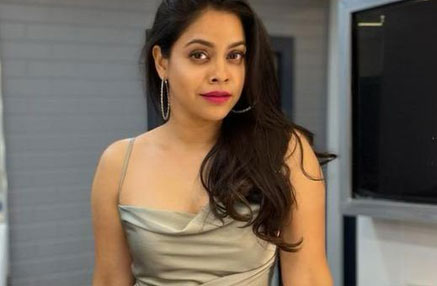 Sumona Chakravarti Sumona Chakravarti