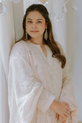 Sumona Chakravarti