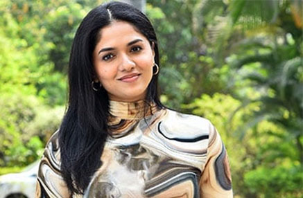 Sunaina Yella Sunaina Yella